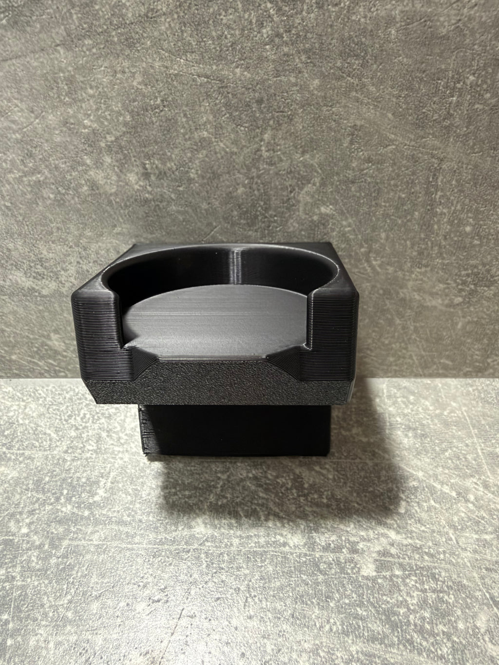 Scania Windscreen Gracemate Poppy Holder